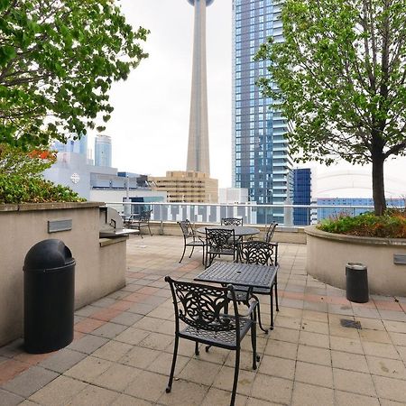 Lovely Homestyle Condo Toronto Exterior photo